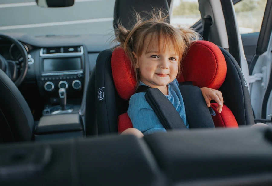 4Baby Nano Graphite 360° I-Size Autostoel 0-18 Kg 6872 -babybenodigdheden 4baby nano 360 i size autostoel 0 18 kg sfeerfoto 1 4