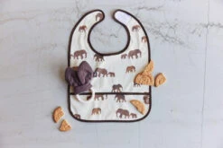 Jollein Savannah 2-pack Waterproof Slabber 029-864-66029 4 Jollein Savannah 2-pack Waterproof Slabber 029-864-66029 -babybenodigdheden Jollein Savannah 2 pack Waterproof Slabber 029 864 66029 2