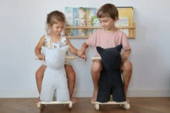 Label Label Hond Grijs Hobbeldier LLRT-23169 4 Label Label Hond Grijs Hobbeldier LLRT-23169 -babybenodigdheden Label Label Hond Hobberldier sfeer 2