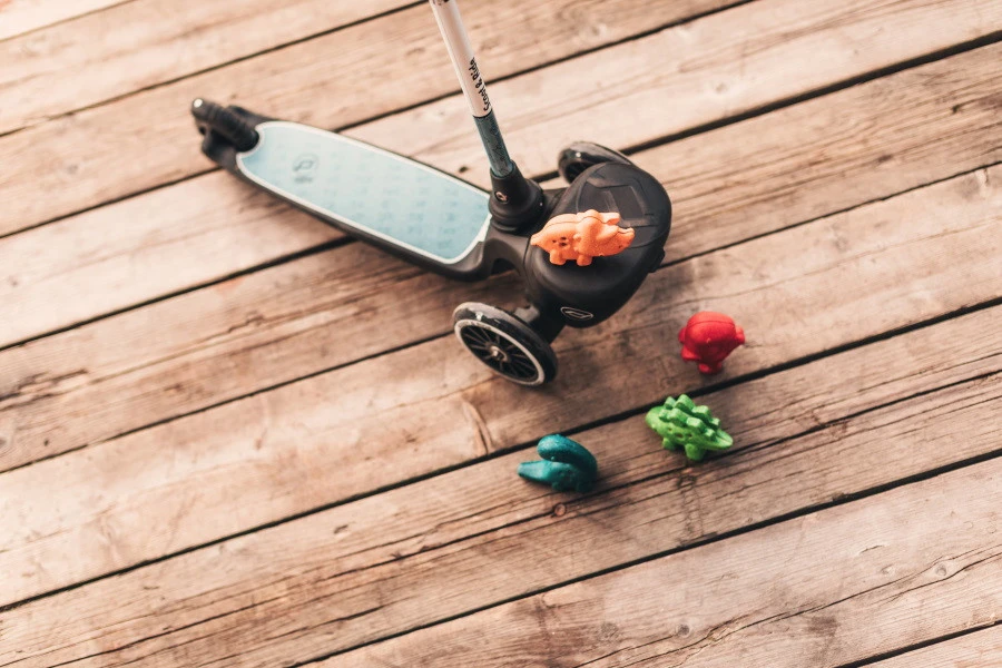 Scoot and Ride Led Steel Highwaykick 2 Step SR-96527 Scoot And Ride Led Steel Highwaykick 2 Step SR-96527 -babybenodigdheden Scoot and Ride Led Steel Highwaykick 2 Step SR 96527 .sfeer 2