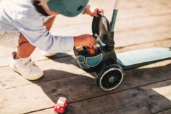 Scoot And Ride Led Steel Highwaykick 2 Step SR-96527 9 Scoot And Ride Led Steel Highwaykick 2 Step SR-96527 -babybenodigdheden Scoot and Ride Led Steel Highwaykick 2 Step SR 96527 .sfeer 3