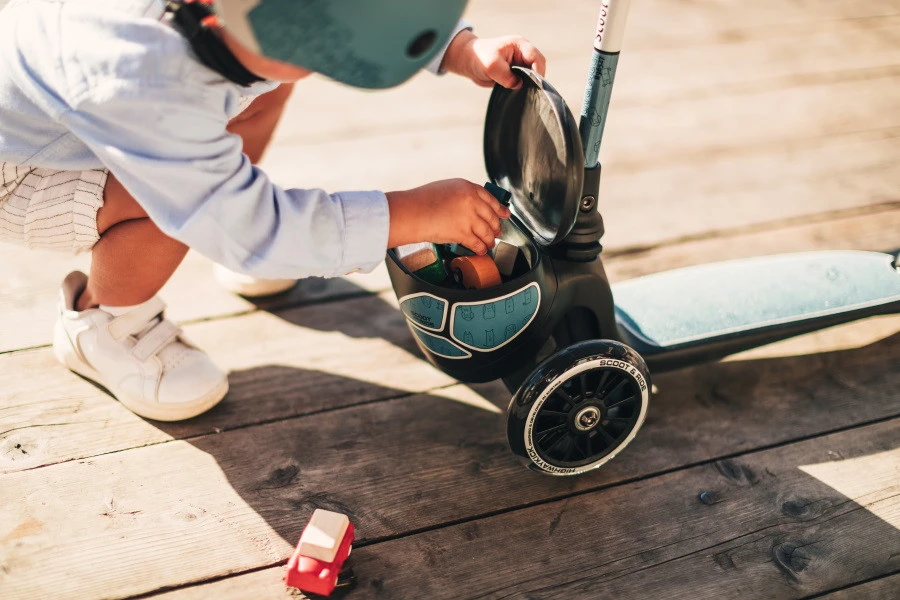 Scoot and Ride Led Steel Highwaykick 2 Step SR-96527 Scoot And Ride Led Steel Highwaykick 2 Step SR-96527 -babybenodigdheden Scoot and Ride Led Steel Highwaykick 2 Step SR 96527 .sfeer 3