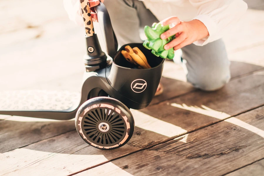 Scoot and Ride Leopard Highwaykick 2 Step SR-96524 Scoot And Ride Leopard Highwaykick 2 Step SR-96524 -babybenodigdheden Scoot and Ride Leopard Highwaykick 2 Step SR 96524 .sfeer 2