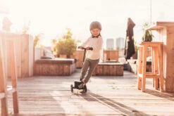 Scoot And Ride Zebra Highwaykick 2 Step SR-96523 -babybenodigdheden Scoot and Ride Zebra Highwaykick 2 Step SR 96523 .sfeer 4