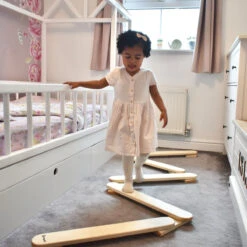 Babygo Nature 4-delige Balansbalk 8602 -babybenodigdheden babygo nature balansbalk sfeer 2