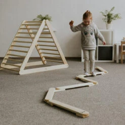 Babygo Nature 4-delige Balansbalk 8602 -babybenodigdheden babygo nature balansbalk sfeer 3