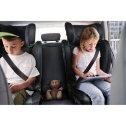 Babygo Safechild Black I-Size Autostoel 15-36 Kg 3855 9 Babygo Safechild Black I-Size Autostoel 15-36 Kg 3855 -babybenodigdheden babygo safechild black i size autostoel 15 36 kg 3855 8