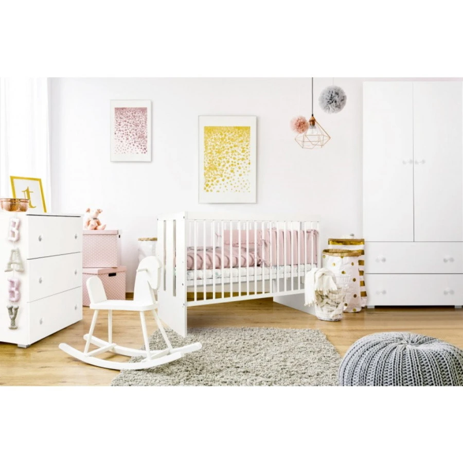 Babykamer Teuntje Wit: Ledikant, Commode en Kast Babykamer Teuntje Wit: Ledikant, Commode En Kast -babybenodigdheden babykamer teuntje wit ledikant commode en kast