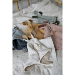 Bibs Kangaroo Blush Knuffeldoekje 9405244 -babybenodigdheden bibs kangaroo ivory knuffeldoekje 9405216 2