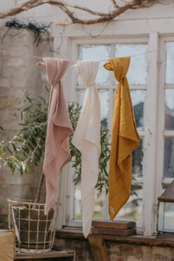 Bibs Swaddle Sage 120 X 120 Cm Hydrofiel Multidoek 9402250 -babybenodigdheden bibs swaddle 120 x 120 cm multidoek 3