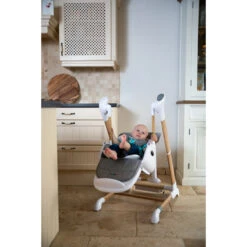 Bo Jungle B-Swinging Pure White Kinderstoel En Babyswing B720110 -babybenodigdheden bo jungle b swinging pure white kinderstoel en babyswing b720110 24