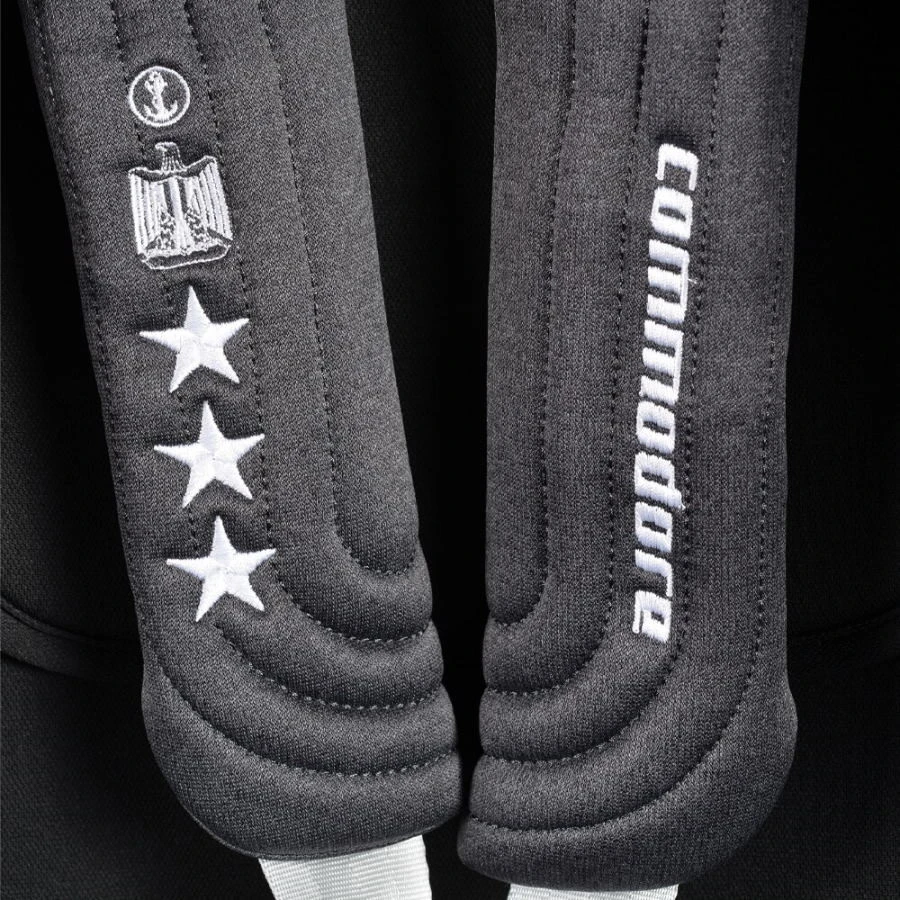 Cangaroo Commodore Dark Grey i-Size Autostoel 0-18 kg 0281 Cangaroo Commodore Dark Grey I-Size Autostoel 0-18 Kg 0281 -babybenodigdheden cangaroo commodore autostoel 4 1