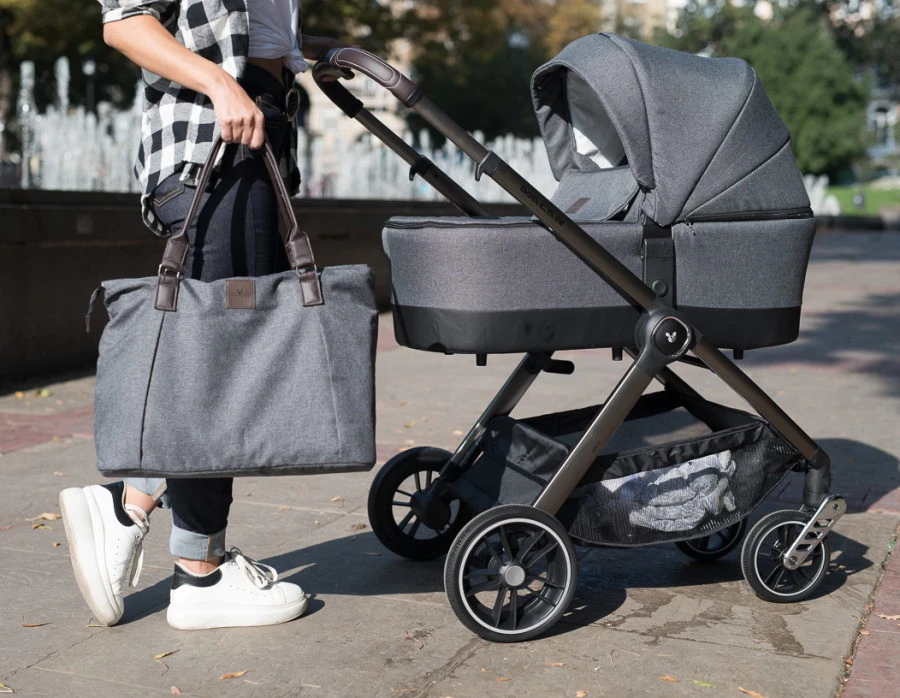 Cangaroo Macan Black 3-in-1 Combi Kinderwagen incl. Autostoel 2826 Cangaroo Macan Black 3-in-1 Combi Kinderwagen Incl. Autostoel 2826 -babybenodigdheden cangaroo macan 3 in 1 combi kinderwagen incl. autostoel 2819 3