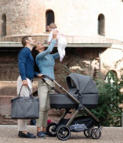 Cangaroo Macan Black 3-in-1 Combi Kinderwagen Incl. Autostoel 2826 16 Cangaroo Macan Black 3-in-1 Combi Kinderwagen Incl. Autostoel 2826 -babybenodigdheden cangaroo macan grey 3 in 1 combi kinderwagen incl. autostoel 2819 8