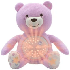 Chicco First Dreams Baby Bear Roze Babyprojector En Knuffelbeer C08015.10 4 Chicco First Dreams Baby Bear Roze Babyprojector En Knuffelbeer C08015.10 -babybenodigdheden chicco first dreams roze baby bear projector knuffelbeer 3 4