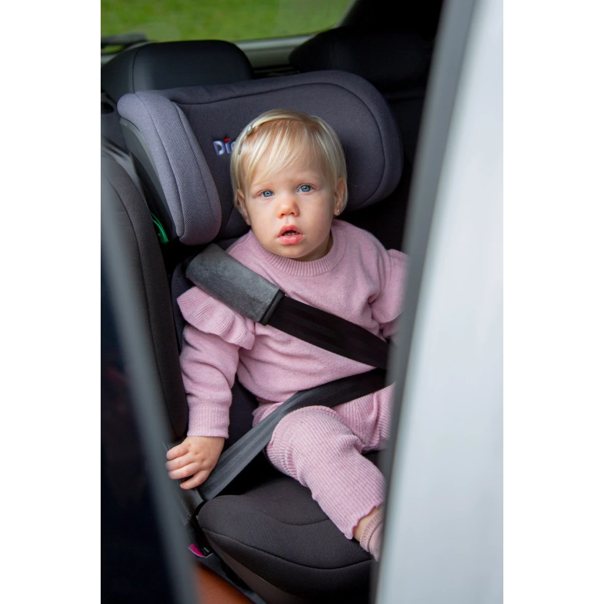 Ding Aron Black i-Size Autostoel 15-36 kg DI-111920 Ding Aron Black I-Size Autostoel 15-36 Kg DI-111920 -babybenodigdheden ding aron 7 1