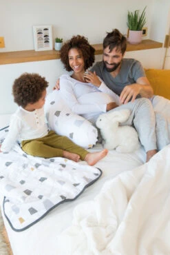 Doomoo Buddy Bear Grey Voedingskussen B04 -babybenodigdheden doomoo buddy bear grey voedingskussen b04 5