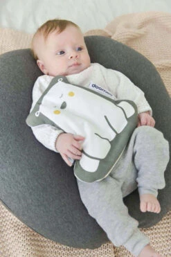 Doomoo Snoogy Beer Magnetronknuffel SY8 -babybenodigdheden doomoo snoogy beer magnetronknuffel sy8 3 1920x1920