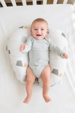 Doomoo Softy Bear Grey Voedingskussen S04 -babybenodigdheden doomoo softy bear grey voedingskussen s04 1