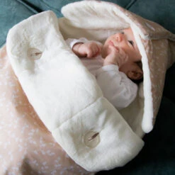 Babyjem Swaddle Zalm Voetenzak 428 -babybenodigdheden img 0311