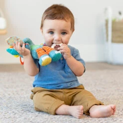 Infantino Go Gaga Playtime Pal Olifant Buggyspeeltje BK-216553 4 Infantino Go Gaga Playtime Pal Olifant Buggyspeeltje BK-216553 -babybenodigdheden infantino go gaga playtime pal olifant buggyspeeltje 2