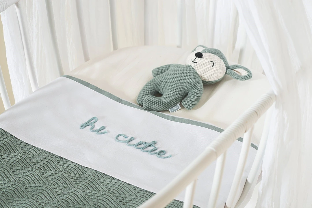 Jollein Hi Cutie Ash Green 120x150 Cm Ledikantlaken 008-524-65294 -babybenodigdheden jollein hi cutie ash green 75x100 cm wieglaken 008 511 65294 2 1