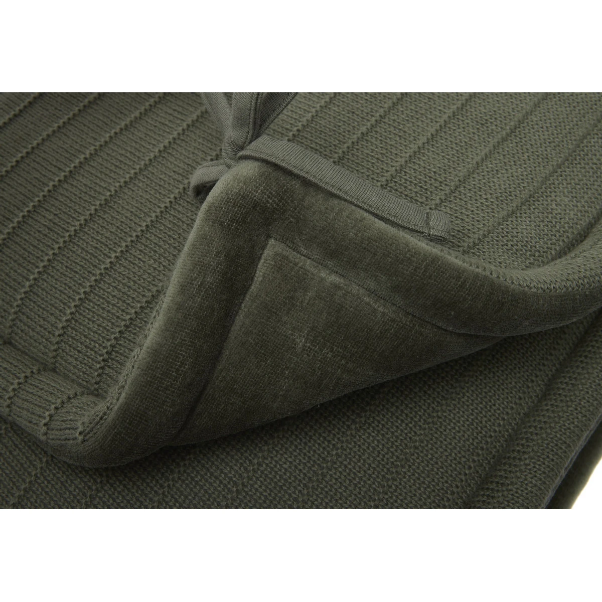 Jollein Pure Knit Leaf Green 30 X 180 Cm Bedbumper 004-895-67010 -babybenodigdheden jollein pure knit leaf green 30 x 180 cm bedbumper 004 895 67010 .4