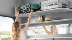 Kinderkraft Indy 2 Dhalia Pink Wandelwagen KSINDY00PNK0000 -babybenodigdheden kinderkraft indy 2 wandelwagen sfeerfoto 2