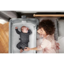 Kinderkraft Neste Air Grey Wieg Aan Bed KKLNEAIRGRY000 -babybenodigdheden kinderkraft neste air grey wieg aan bed kklneairgry000 .sfeer