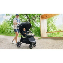 Kinderkraft Route Midnight Black Wandelwagen KSROUT00BLK0000 20 Kinderkraft Route Midnight Black Wandelwagen KSROUT00BLK0000 -babybenodigdheden kinderkraft route wandelwagen 27 2