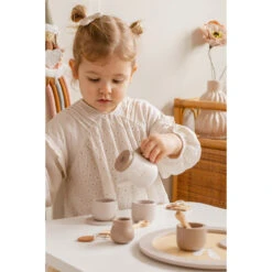 Label Label Nougat Houten Theeservies Set LLWT-37117 7 Label Label Nougat Houten Theeservies Set LLWT-37117 -babybenodigdheden label label nougat houten theeset 3