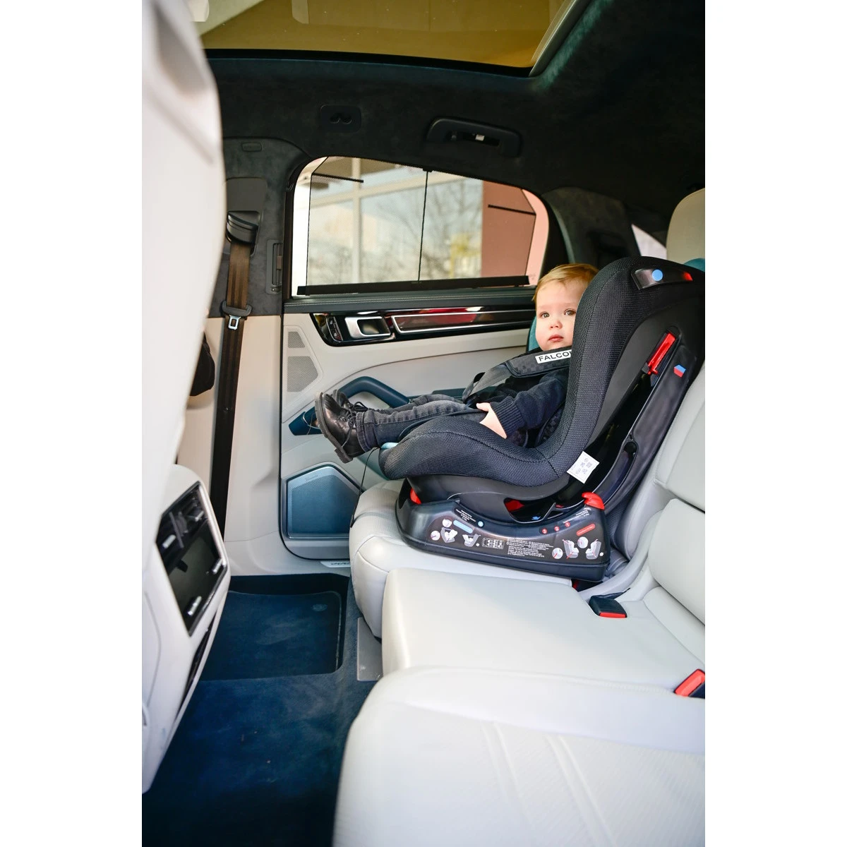 Lorelli Falcon Grey 0-18 kg Autostoel 1007123-2342 Lorelli Falcon Grey 0-18 Kg Autostoel 1007123-2342 -babybenodigdheden lorelli falcon sfeerfoto 2