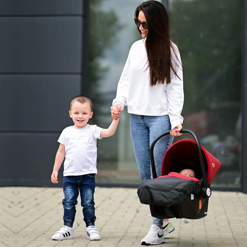 Lorelli Lifesaver Beige 0-13kg Autostoel 10070302205 Lorelli Lifesaver Beige 0-13kg Autostoel 10070302205 -babybenodigdheden lorelli lifesaver grey 0 13kg autostoel 10070302203 .3 2