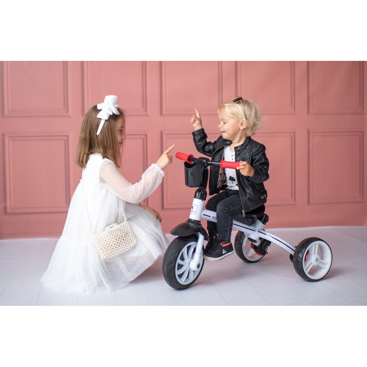 Lorelli Rocket Ivory Driewieler 1005037-2105 Lorelli Rocket Ivory Driewieler 1005037-2105 -babybenodigdheden lorelli rocket driewieler lifestyle