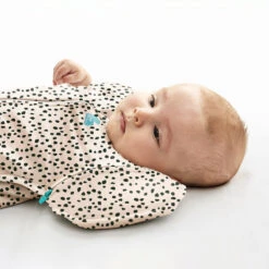 Love To Dream Transition Bag 1.0 Animal Beige Medium 6-8.5 Kg Inbakerslaapzak L2001252BGEM -babybenodigdheden love to dream transition bag 1.0 animal beige medium inbakerslaapzak 2