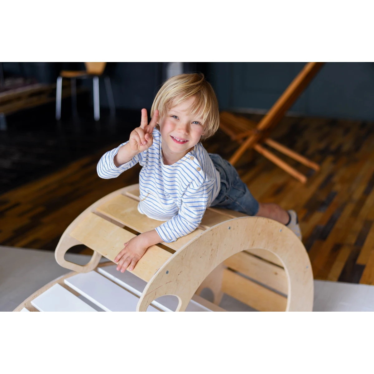 Luna Toys Kleuren Houten Schommelstoel / Rocker LU-36905 Luna Toys Kleuren Houten Schommelstoel / Rocker LU-36905 -babybenodigdheden luna toys naturel houten schommelstoel rocker lu 36899 4 1