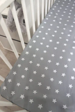 MamaLoes Grey/White Stars Boxdek W-388571 -babybenodigdheden mamaloes grey white stars boxdek w 388571 8