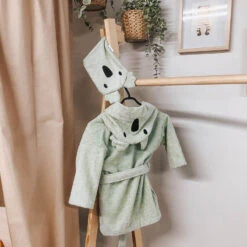 MamaLoes Koala 0-1 Jaar Badjas ML 5034 -babybenodigdheden mamaloes koala 0 1 jaar badjas ml 5034 sfeer 02