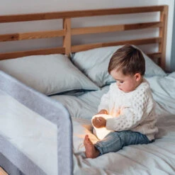 Momi Lexi Dark Grey Bedhekje AKCE00023 6 Momi Lexi Dark Grey Bedhekje AKCE00023 -babybenodigdheden momi lexi light grey bedhekje akce00022.1 5 1