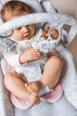 Momi Luis Pink Bouncer Wipstoel BULE00016 -babybenodigdheden momi luis pink bouncer wipstoel bule00016 01 2