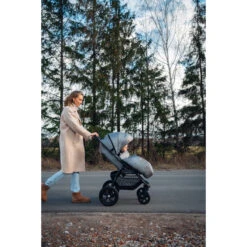 Momi Miya Pink Wandelwagen WOSP00031 18 Momi Miya Pink Wandelwagen WOSP00031 -babybenodigdheden momi miya wandelwagen wosp00031 22 1