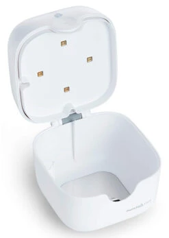 Munchkin Mini Kubus Speensterilisator 051849 5 Munchkin Mini Kubus Speensterilisator 051849 -babybenodigdheden munchkin mini kubus sterilisator 3