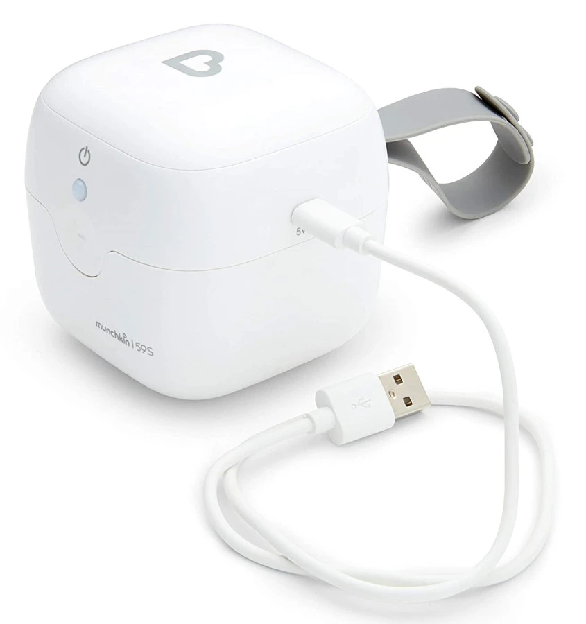 Munchkin Mini Kubus Speensterilisator 051849 Munchkin Mini Kubus Speensterilisator 051849 -babybenodigdheden munchkin mini kubus sterilisator 4