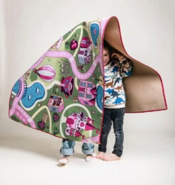 Rebel Roads Fairground Life 95x200 Cm Speelmat RSWTWGA26095200T01 -babybenodigdheden rebel roads fairground life 95x200 cm speelmat rswtwga26095200t01 2