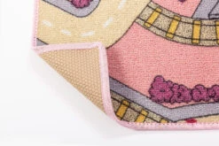 Rebel Roads Railroads Pink Sand 95x200 Cm Speelmat RPLYWGB63095200T01 3 Rebel Roads Railroads Pink Sand 95x200 Cm Speelmat RPLYWGB63095200T01 -babybenodigdheden rebel roads railroads pink sand 95x200 cm speelmat rplywgb63095200t01 2