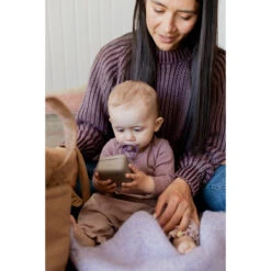 Bibs Dark Oak Speendoosje 4200243 -babybenodigdheden speendoosje sfeer 2 2