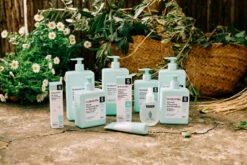 Suavinex Baby 750ml Foam Gel & Shampoo SXZCOS066884 4 Suavinex Baby 750ml Foam Gel & Shampoo SXZCOS066884 -babybenodigdheden suavinex baby foam gel en shampoo sfeer2 5