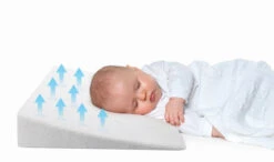 Babymatex Klin Original Beige 60x36 Cm Hellend Vlak Kussen TB0058_02 5 Babymatex Klin Original Beige 60x36 Cm Hellend Vlak Kussen TB0058_02 -babybenodigdheden tb0058 02 7 min