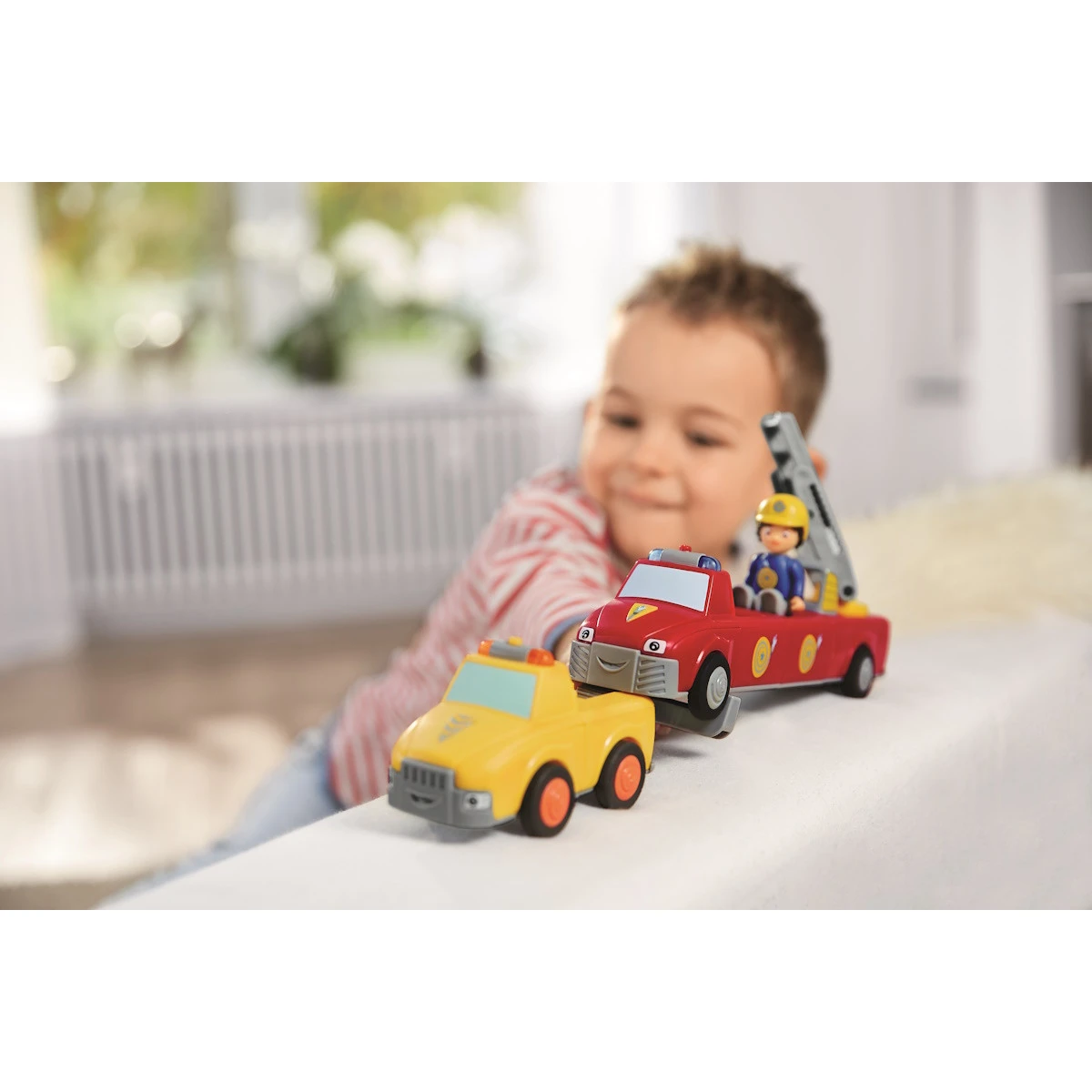Toddys Chris Carry Educatieve Modulaire Speelgoedauto met Pop TO-0123 Toddys Chris Carry Educatieve Modulaire Speelgoedauto Met Pop TO-0123 -babybenodigdheden toddys sfeer 2