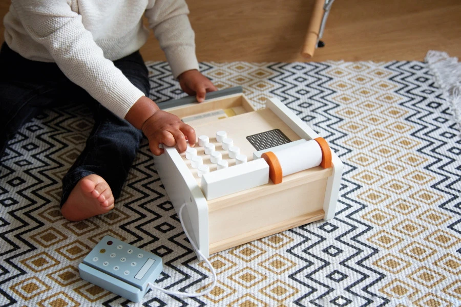 Tryco Houten Kassa met Pinautomaat TR-303005 Tryco Houten Kassa Met Pinautomaat TR-303005 -babybenodigdheden tryco houten kassa 05